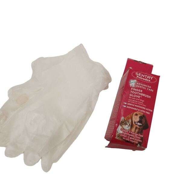 4 Sentry Petrodex Pet FINGER GLOVE TOOTHBRUSH Gloves Cats Dogs  New in Box - Picture 2 of 8
